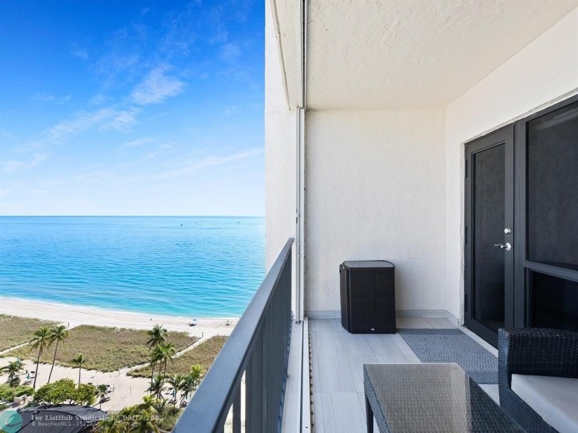 STUNNING UPDATED SUB-PENTHOUSE...9 Foot ceilings throughout - Beach Condo for sale in Lauderdale By The Sea, Florida on Beachhouse.com