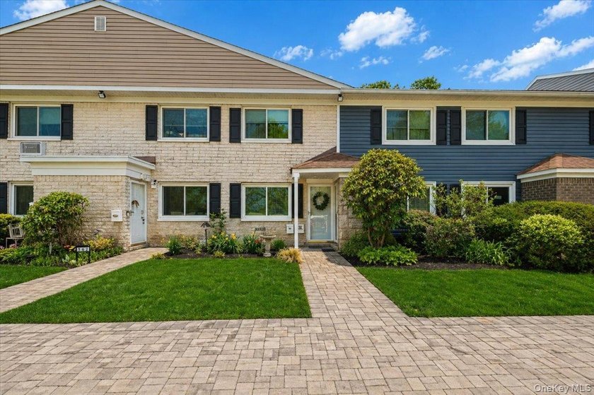 This lovely first-floor updated co-op offers a spacious and - Beach Home for sale in Patchogue, New York on Beachhouse.com