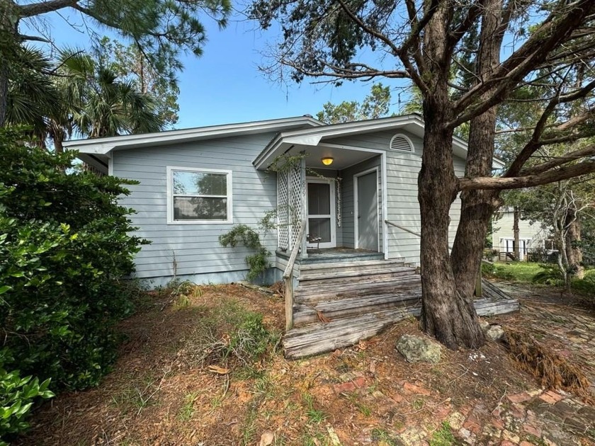 What a find! Take a look at this two bedroom, two bath cottage - Beach Home for sale in Cedar Key, Florida on Beachhouse.com