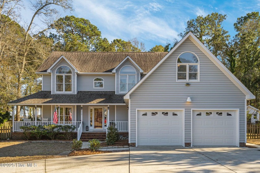 If you are looking for a true gem, look no further! This - Beach Home for sale in Sneads Ferry, North Carolina on Beachhouse.com