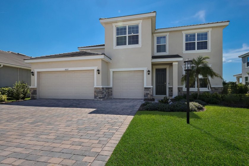 One or more photo(s) has been virtually staged. Welcome to 4322 - Beach Home for sale in Bradenton, Florida on Beachhouse.com