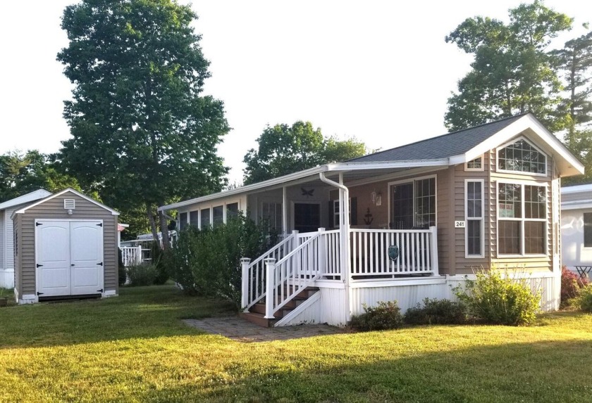 Gorgeous VACATION Home in Meadowledge RV Resort - Gated - Beach Home for sale in Wells, Maine on Beachhouse.com