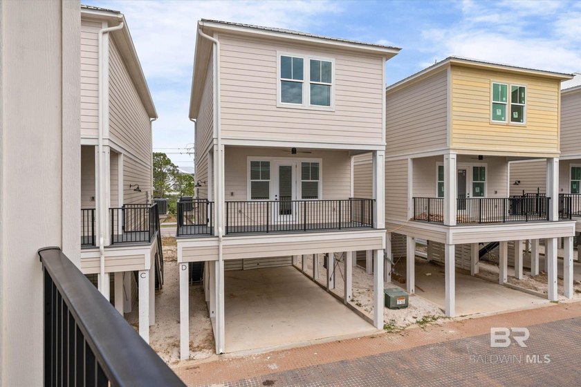 Welcome to West Lagoon Cottages, Unit D, a beautifully - Beach Home for sale in Gulf Shores, Alabama on Beachhouse.com