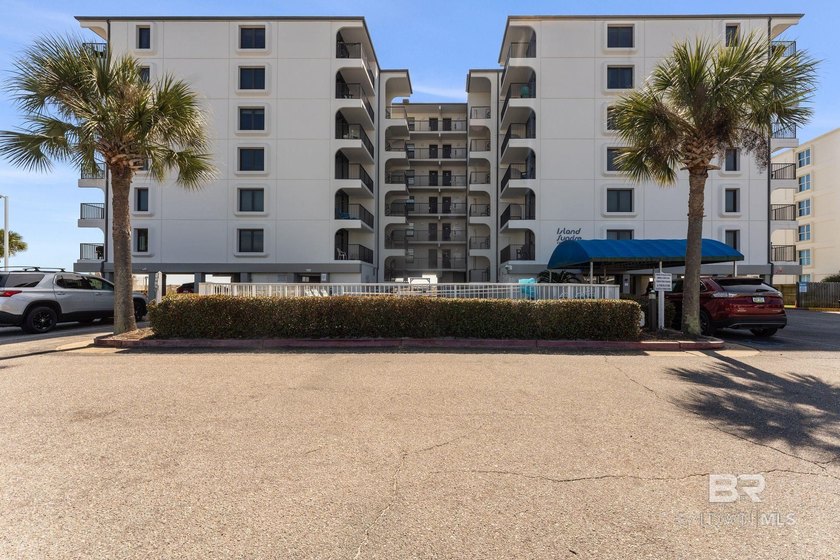Welcome to your slice of paradise! This FULLY RENOVATED - Beach Condo for sale in Gulf Shores, Alabama on Beachhouse.com