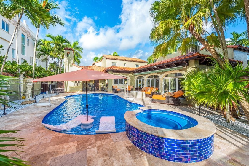 Beautifully renovated/updated historic home in the heart of Fort - Beach Home for sale in Fort  Lauderdale, Florida on Beachhouse.com