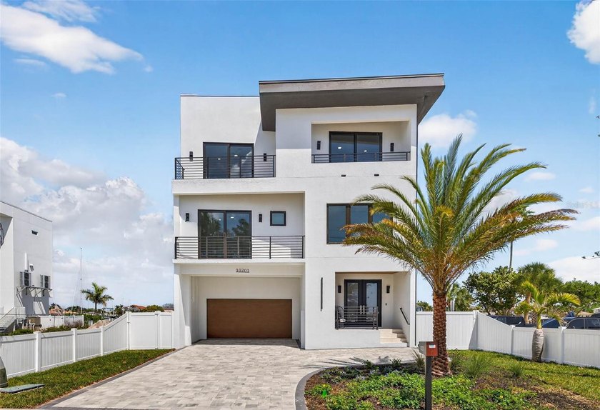 Under Construction. WATERFRONT LUXURY NEW CONSTRUCTION IN THE - Beach Home for sale in Treasure Island, Florida on Beachhouse.com
