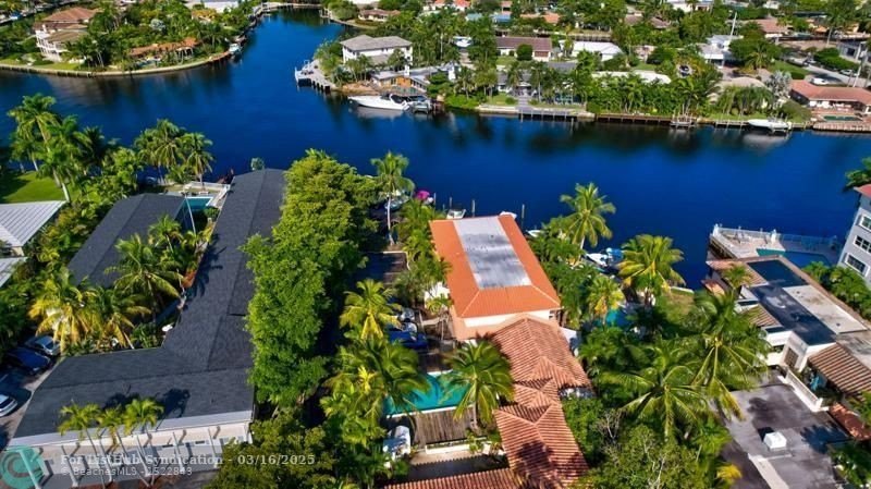 This prime commercial property features 17 fully rented units - Beach Commercial for sale in Fort Lauderdale, Florida on Beachhouse.com