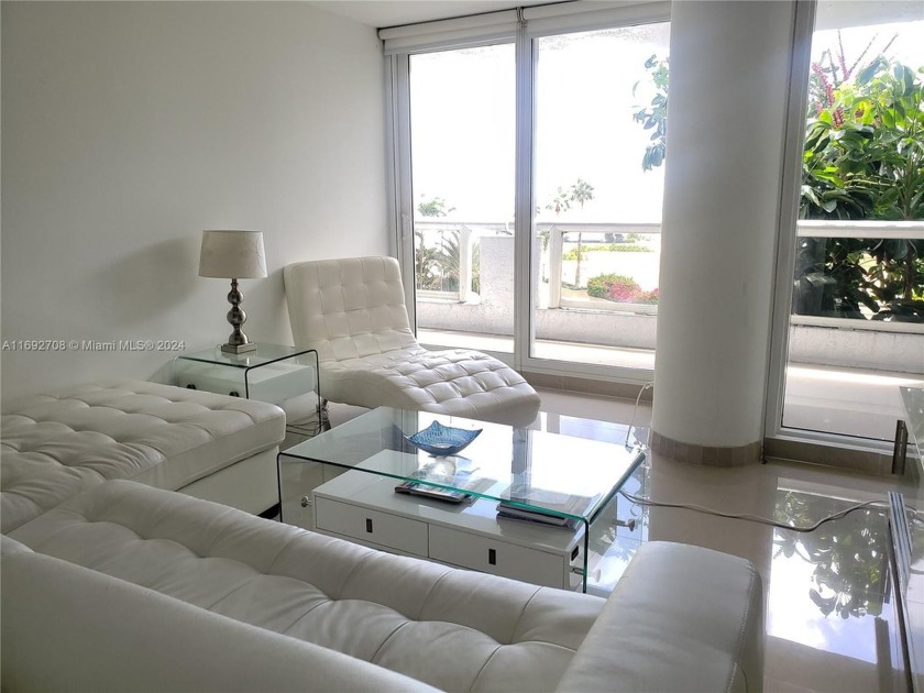 Fully furnished 1-bedroom, 1.5-bath condo with washer and dryer - Beach Condo for sale in Miami, Florida on Beachhouse.com