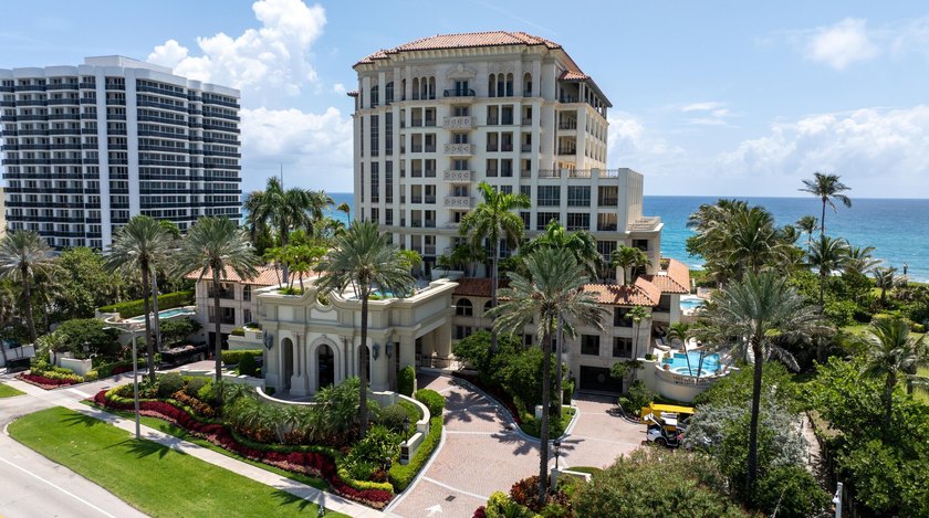 SPECTACULARLY REMODELED CORNER RESIDENCE AT EXCELSIOR WITH - Beach Condo for sale in Boca Raton, Florida on Beachhouse.com