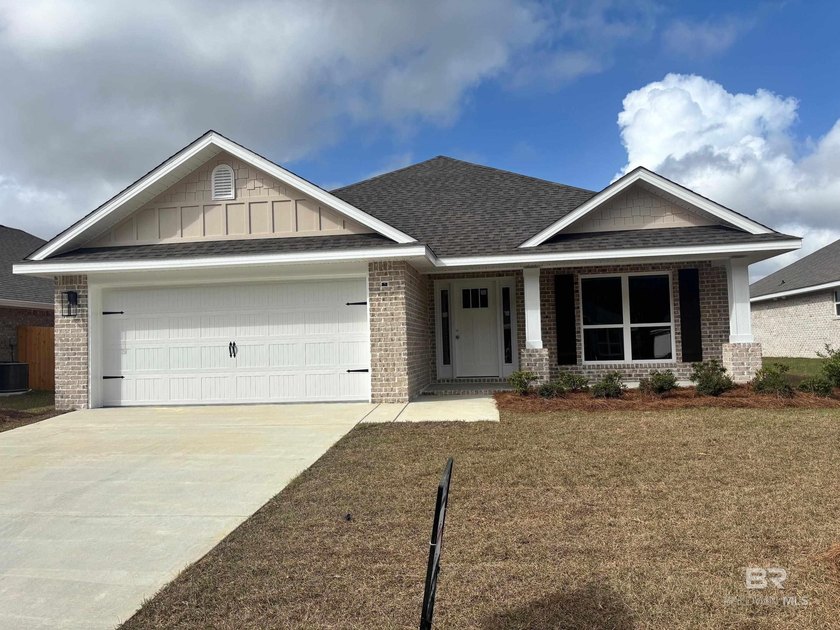 Move in ready, Gold Fortified, 4 side brick and 2 ensuite - Beach Home for sale in Foley, Alabama on Beachhouse.com