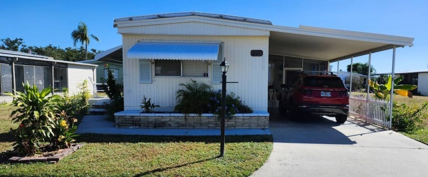 Discover the carefree lifestyle in beautiful Sarasota, Florida - Beach Home for sale in Sarasota, Florida on Beachhouse.com