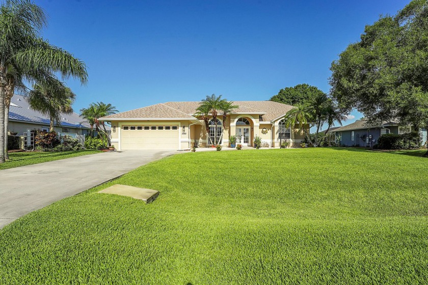 Nestled on an oversized lot, this charming home offers comfort - Beach Home for sale in Vero Beach, Florida on Beachhouse.com