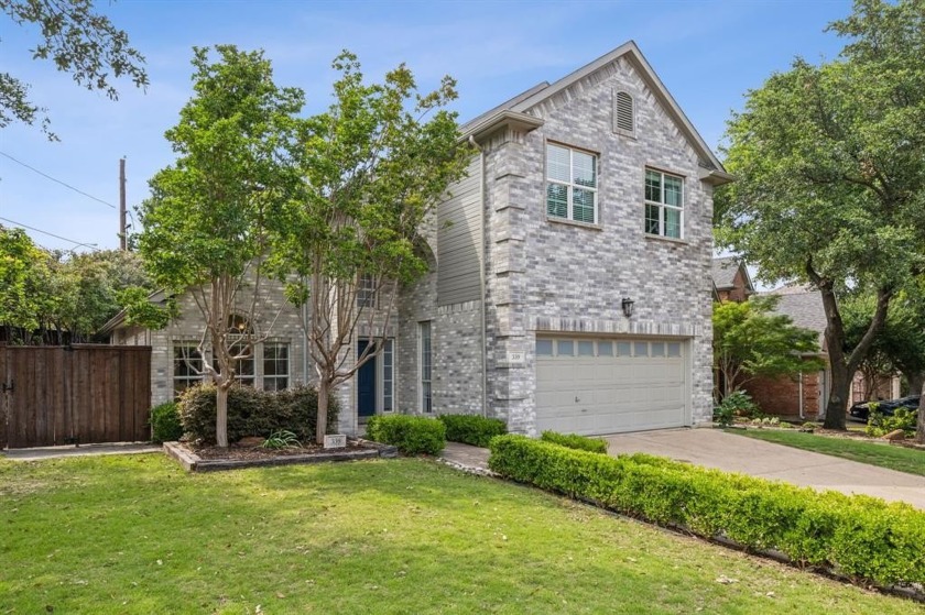 Situated on a quiet cul-de-sac, 359 Kahala offers modernized and - Beach Home for sale in Dallas, Texas on Beachhouse.com