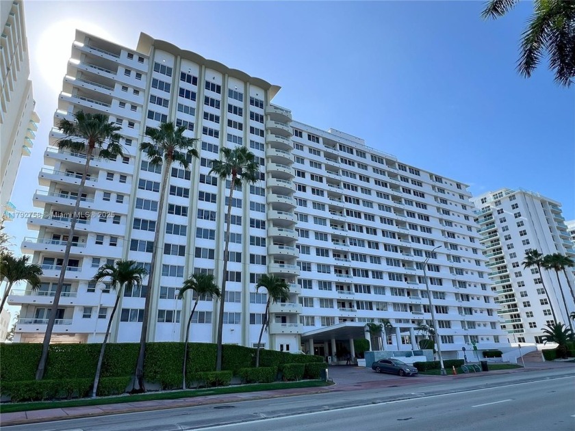 Investment short sale special, great opportunity for this - Beach Condo for sale in Miami Beach, Florida on Beachhouse.com