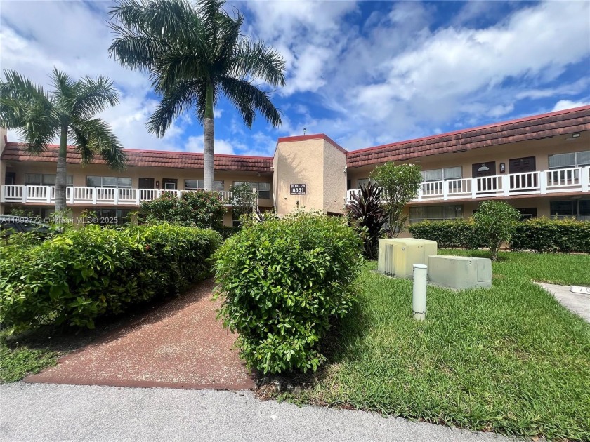 HOME SWEET HOME! Live in this Sunrise resort-like community - Beach Condo for sale in Sunrise, Florida on Beachhouse.com