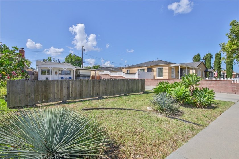 Turnkey Long Beach Home with Development Potential, 5 -Car - Beach Home for sale in Long Beach, California on Beachhouse.com