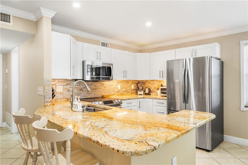 First floor, corner unit condo in prime location adjacent to the - Beach Condo for sale in Vero Beach, Florida on Beachhouse.com