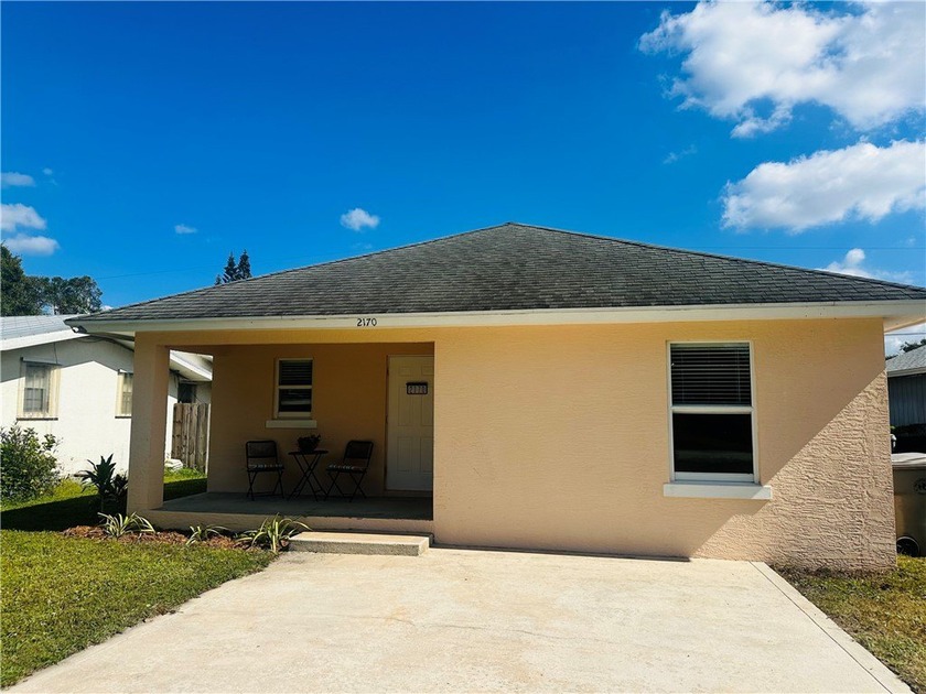 Move in ready concrete block home featuring vaulted ceilings and - Beach Home for sale in Vero Beach, Florida on Beachhouse.com