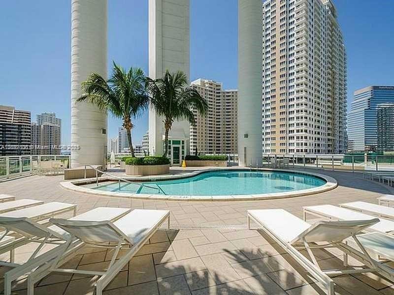 AMAZING VIEWS OF BISCAYNE BAY & THE MIAMI RIVER FROM THIS 26TH - Beach Condo for sale in Miami, Florida on Beachhouse.com