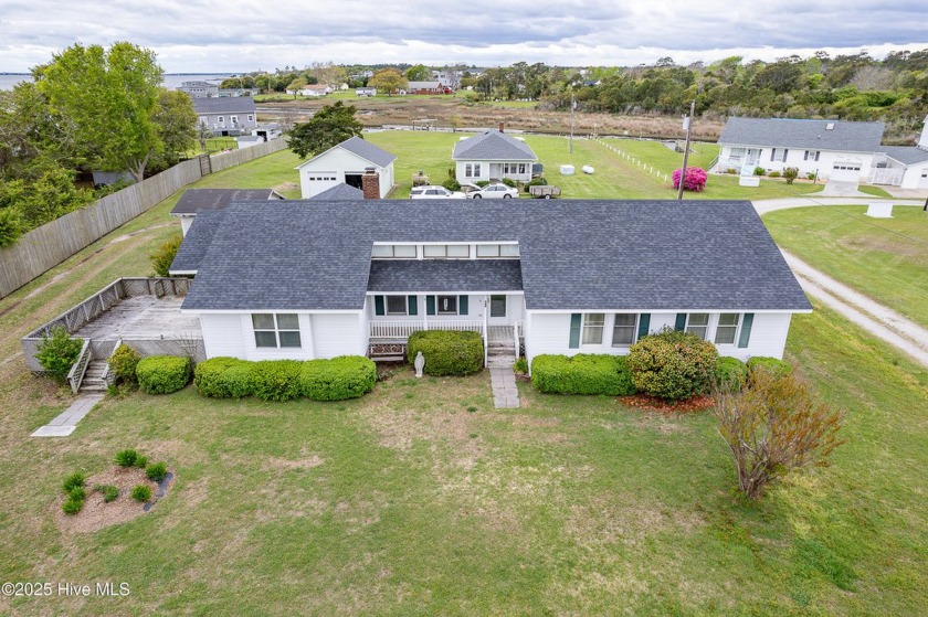 Catch a glimpse of the Bogue Sound as you're pulling in the - Beach Home for sale in Newport, North Carolina on Beachhouse.com