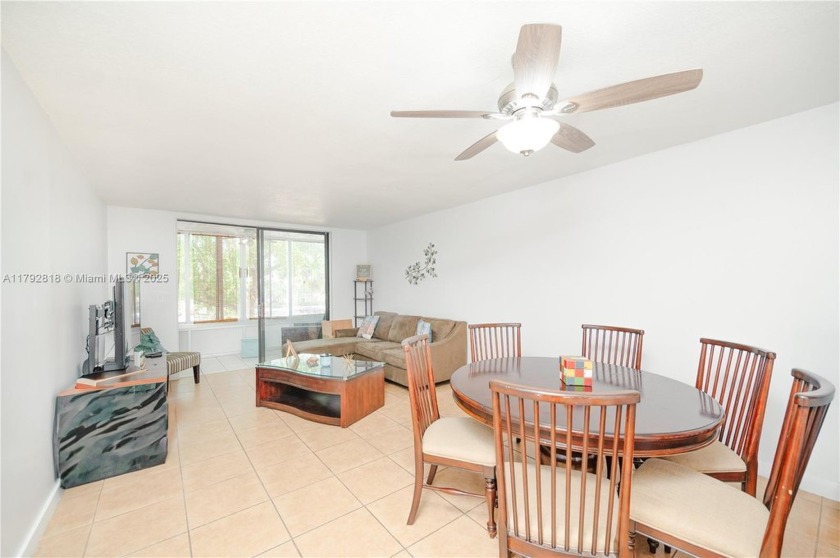 Attention Investors Spacious condo 1Bed/1.5bath with NO RENTAL - Beach Condo for sale in North Lauderdale, Florida on Beachhouse.com