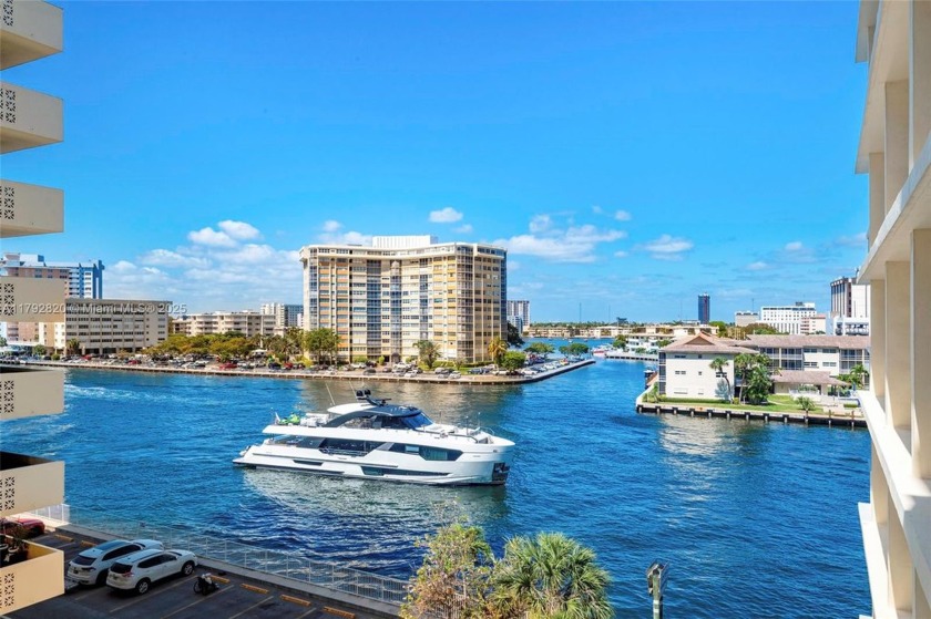 Welcome to your coastal retreat in Hallandale Beach, Florida! - Beach Condo for sale in Hallandale Beach, Florida on Beachhouse.com