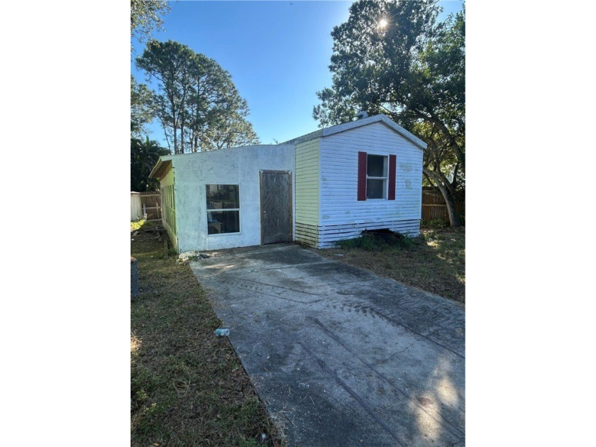 Price to sell - however, needs some TLC. Unique opportunity for - Beach Home for sale in Merritt Island, Florida on Beachhouse.com