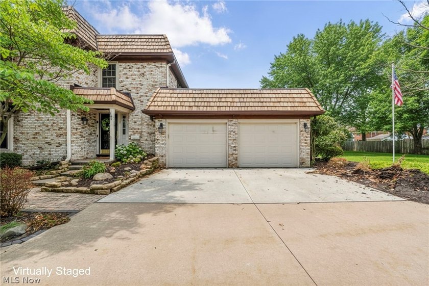 Rare end-unit condo in sought-after Harwich Court featuring a - Beach Condo for sale in Rocky River, Ohio on Beachhouse.com