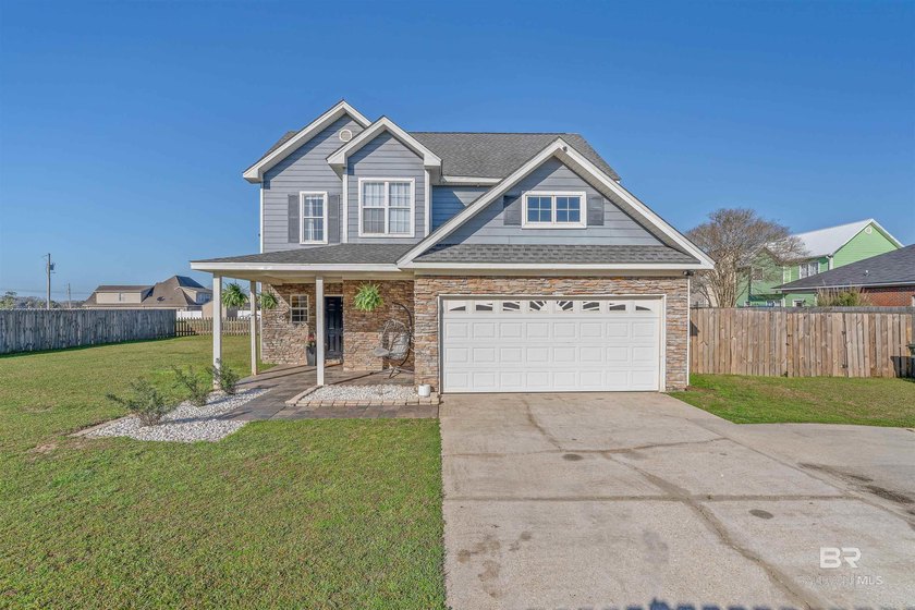 Welcome to beautiful Foley, where you'll find this 3-bedroom, 2 - Beach Home for sale in Foley, Alabama on Beachhouse.com