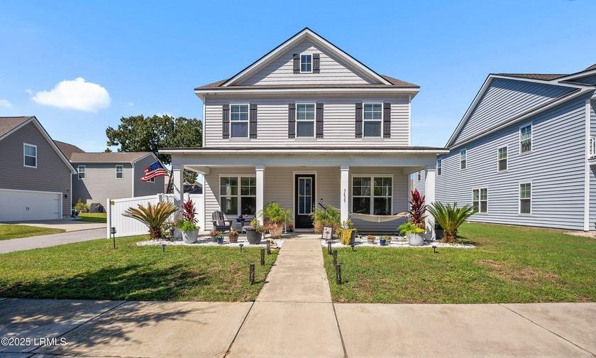 WELCOME HOME TO LOWCOUNTRY LIVING! This impeccably maintained - Beach Home for sale in Beaufort, South Carolina on Beachhouse.com
