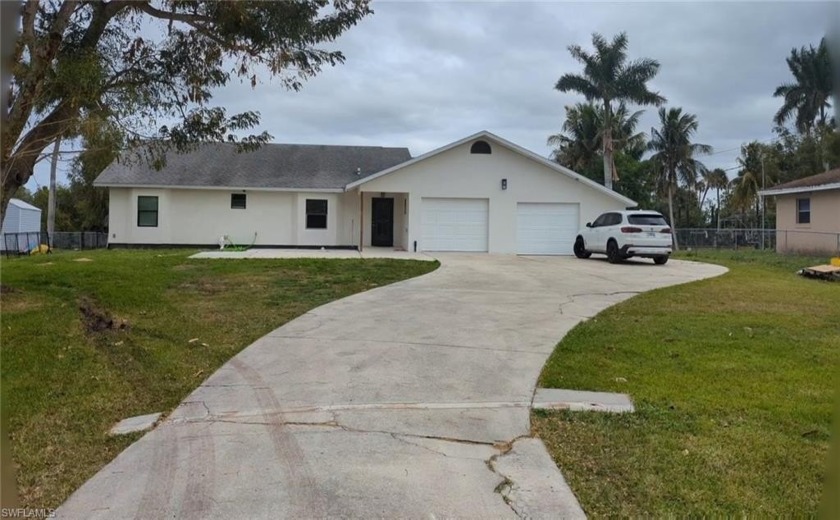Waterfront, Disaster-Resistant, Income-Producing Gem in Fort - Beach Home for sale in Fort Myers, Florida on Beachhouse.com
