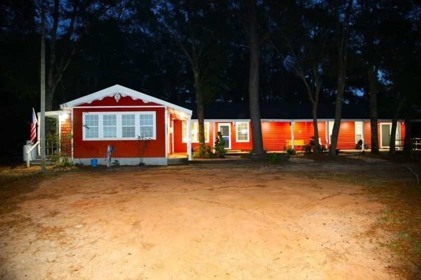 Peace, quiet, countryside, fishing, star gazing, swimming, and - Beach Home for sale in Mobile, Alabama on Beachhouse.com