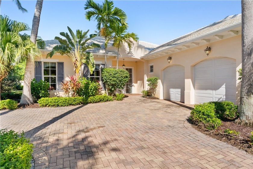 Private, lakeside paradise on a lush, oversized lot, a perfect - Beach Home for sale in Vero Beach, Florida on Beachhouse.com