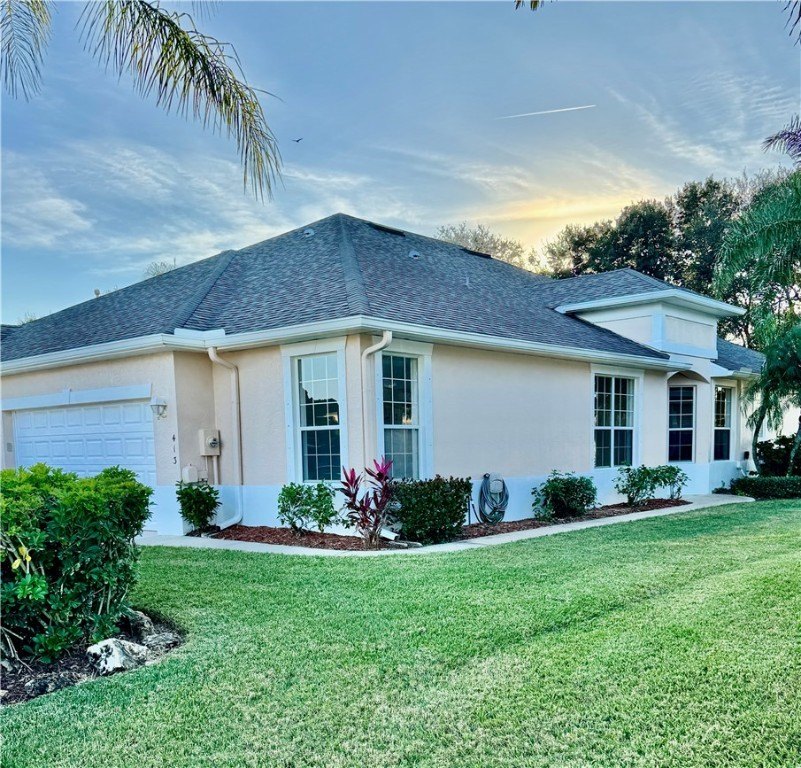 Lovely updated 3BR/2BA villa in gated Citrus Springs community - Beach Townhome/Townhouse for sale in Vero Beach, Florida on Beachhouse.com