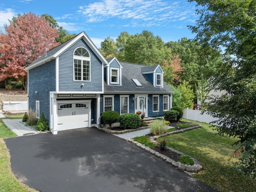 Welcome to 17 North Martin Road! A 3 bedroom, 2.5 bath - Beach Home for sale in Amesbury, Massachusetts on Beachhouse.com