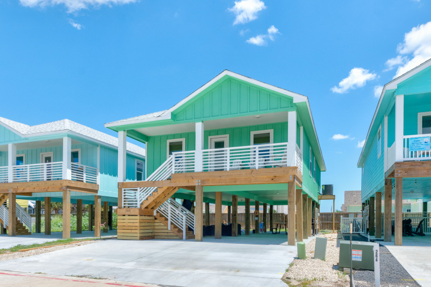 Beach Retreat You Won't Want To - Beach Vacation Rentals in Port Aransas, Texas on Beachhouse.com