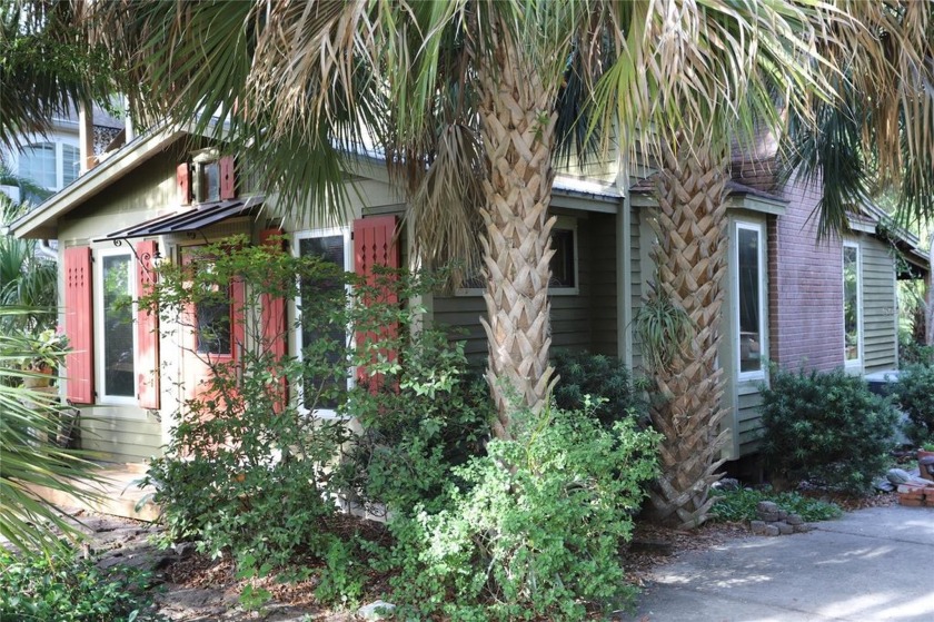 Location, Location, Location. with ADU ready to rent!!!  CASH - Beach Home for sale in Palm Harbor, Florida on Beachhouse.com