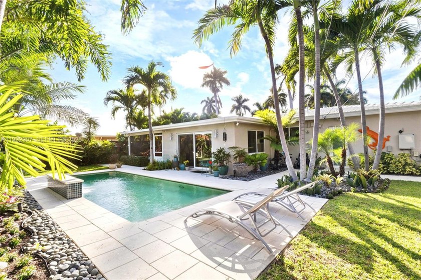 THE UNICORN OF ORANGEBROOK GOLF ESTATES - 100% TURNKEY & - Beach Home for sale in Hollywood, Florida on Beachhouse.com