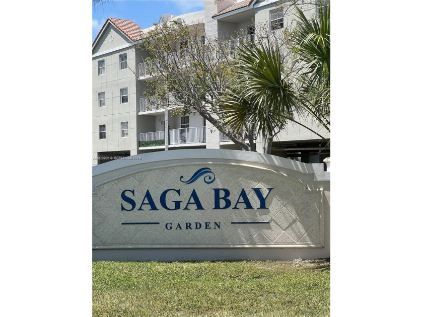 Spacious 2-bedroom, 2-bathroom unit featuring stunning lake - Beach Condo for sale in Cutler Bay, Florida on Beachhouse.com