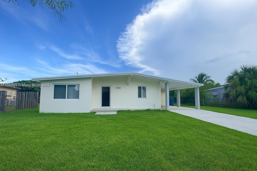 Recently remodeled 3BD/1BA home in Pompano Beach Highlands! - Beach Home for sale in Pompano Beach, Florida on Beachhouse.com