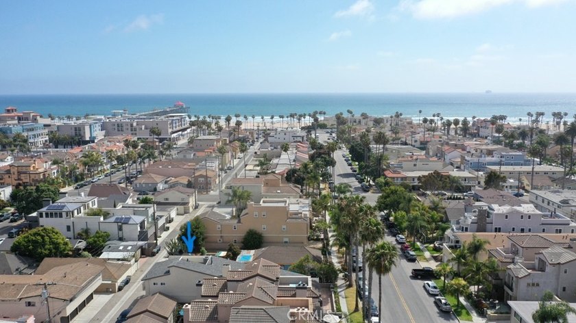 TWO UNITS! Great rental opportunity! Surf City Versatility! - Beach Home for sale in Huntington Beach, California on Beachhouse.com
