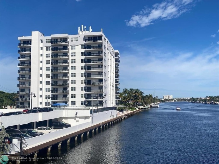 Intracoastal Building ! Here is your opportunity to get into a - Beach Condo for sale in Fort Lauderdale, Florida on Beachhouse.com