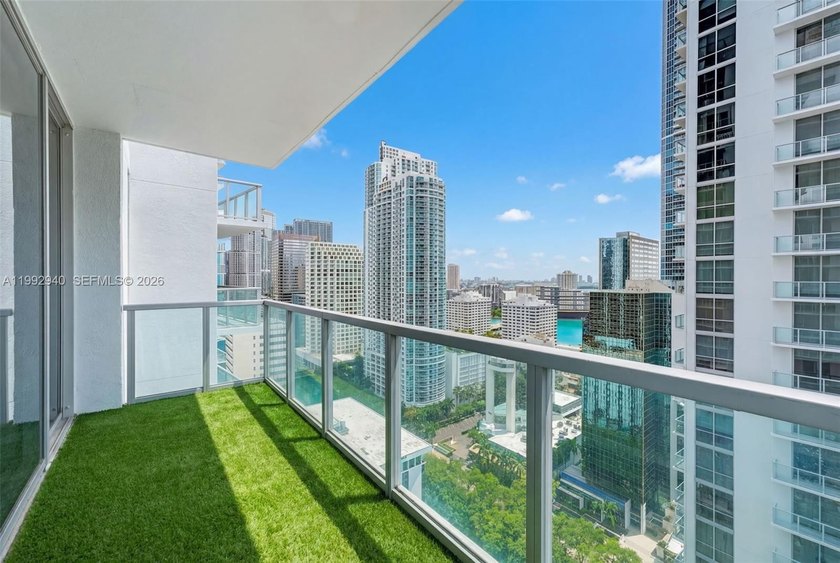 Spacious 1-bedroom residence at 1050 Brickell offering direct - Beach Condo for sale in Miami, Florida on Beachhouse.com
