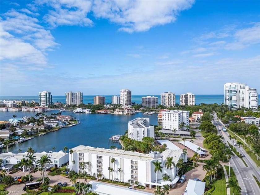 Welcoming you to the highly desired Park Shore neighborhood! - Beach Home for sale in Naples, Florida on Beachhouse.com