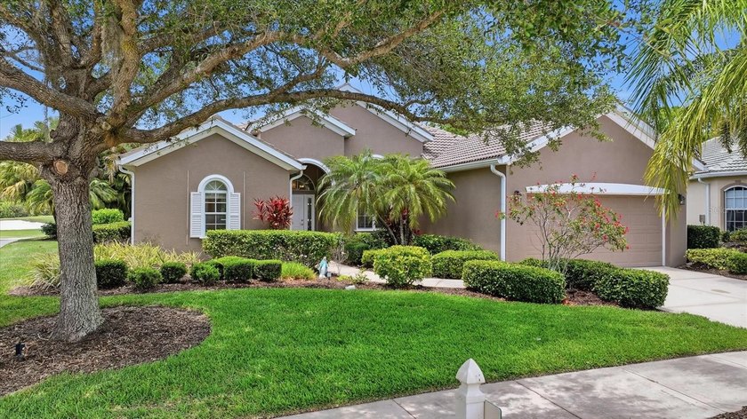 Positioned along the #2 green of Heron Creek's Creek Course - Beach Home for sale in North Port, Florida on Beachhouse.com