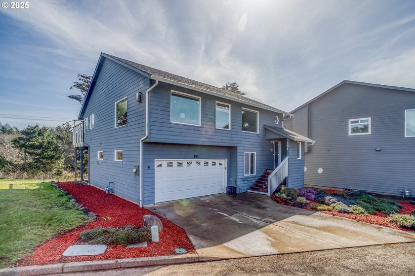 Welcome to this beautifully updated ocean-view home in Newport - Beach Home for sale in Newport, Oregon on Beachhouse.com