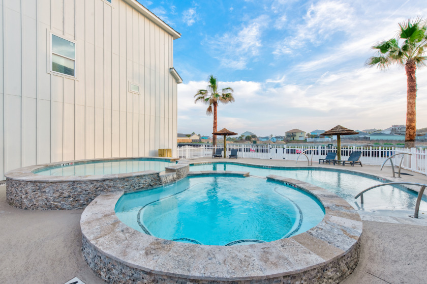 Luxurious Three-Story Retreat with Rooftop Deck at Mango Cay - Beach Vacation Rentals in Port Aransas, Texas on Beachhouse.com
