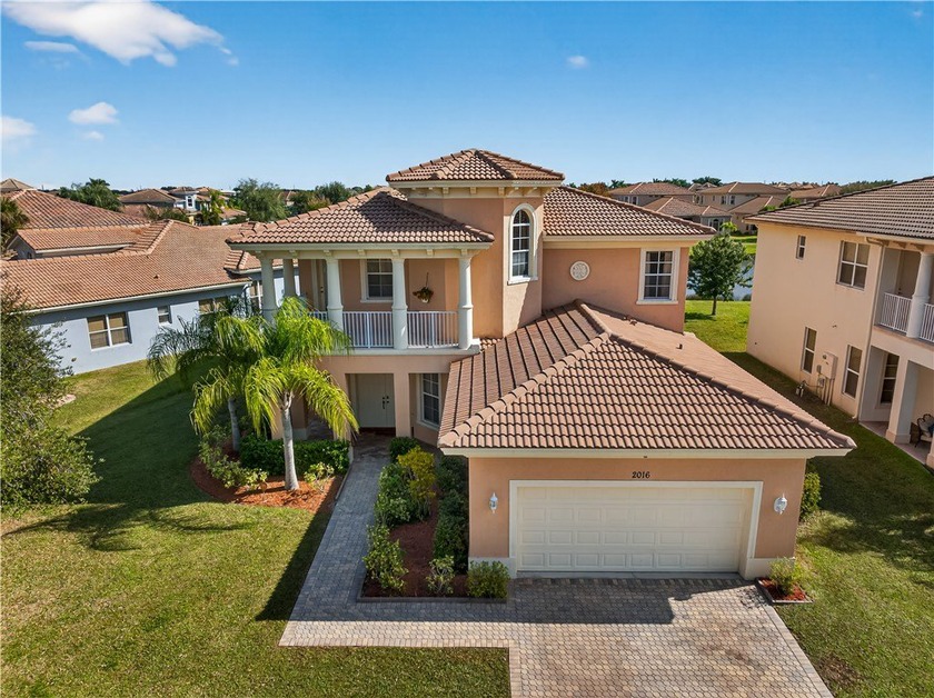 A Spacious and Stunning Lake-View Home in Millstone Landing! - Beach Home for sale in Vero Beach, Florida on Beachhouse.com