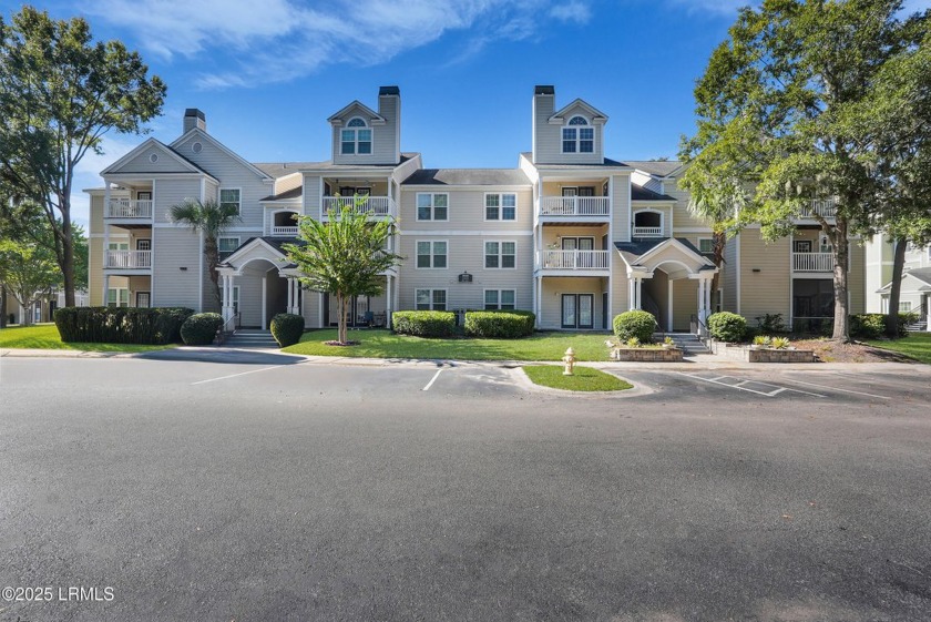 Welcome to The Estates at Westbury Park!This beautifully updated - Beach Condo for sale in Bluffton, South Carolina on Beachhouse.com