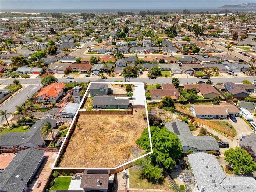 Introducing 1339 24th Street in Oceano--a rare coastal - Beach Home for sale in Oceano, California on Beachhouse.com